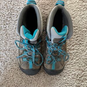 Keen Targhee II Mid Hiking Boots with Teal Accents